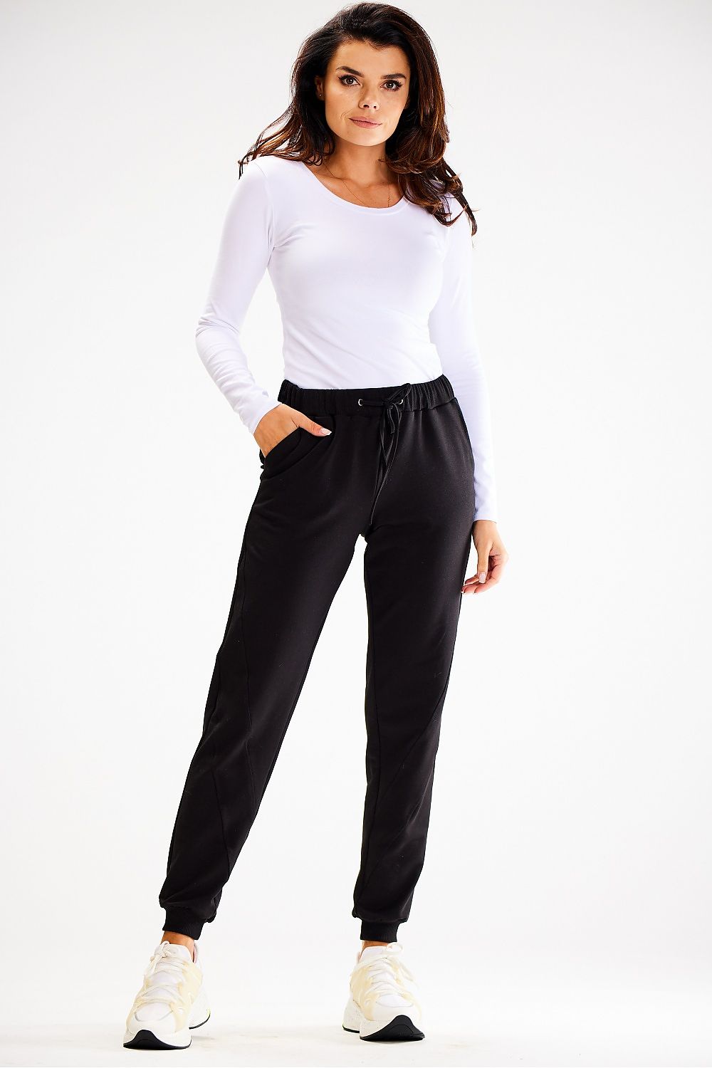  Pantaloni de trening model 187143 awama 